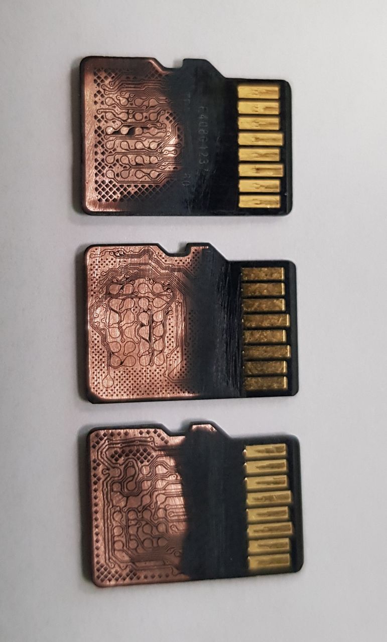 Здравствуйте. Кто может поделиться распиновкой внутренних контактов microSD 6x4?